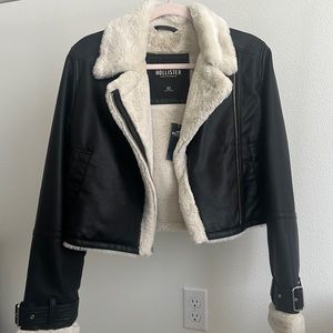 Leather jacket with fur inside